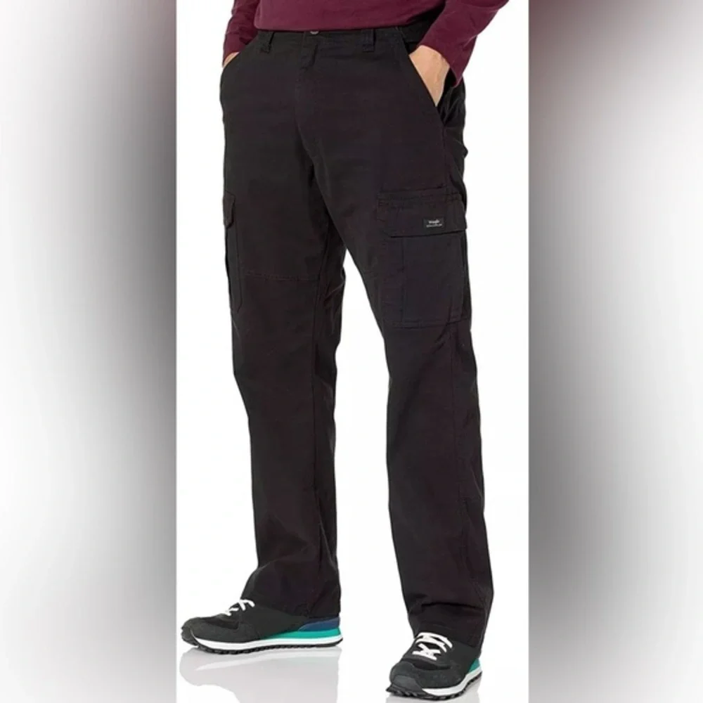 Mens Wrangler cargo pants new black 40 X 29